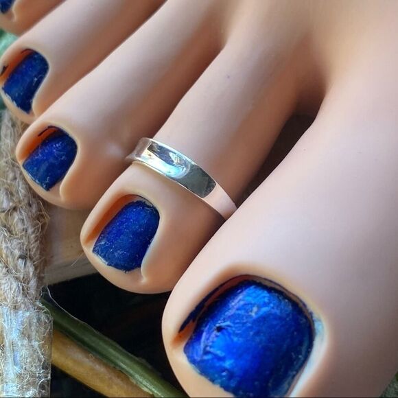 Sterling Concave Toe Ring, Midi Ring, Silver Ring, Boho Ring, Silver Band Ring - Picture 2 of 4